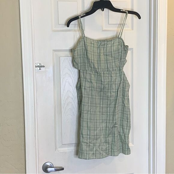 Kendall & Kylie Pacsun Double Cutout Plaid Mini Dress Size Small - Picture 4 of 13